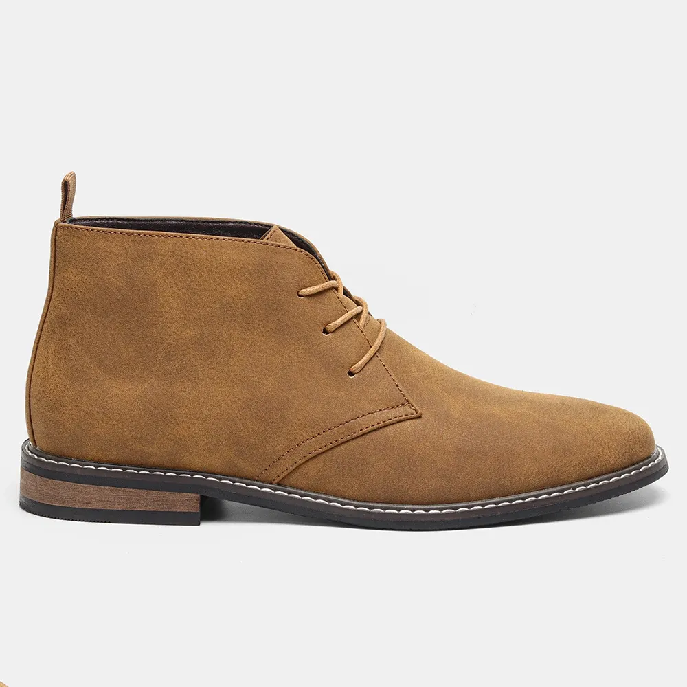 Classic leather chukka boots for men, robust everyday boots