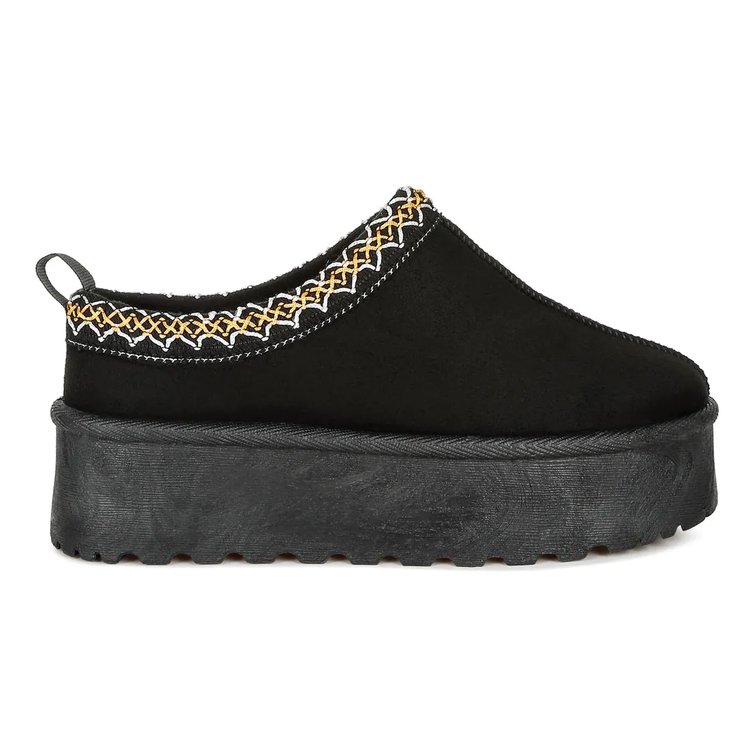 Embroidered Platform Classic Slip-On