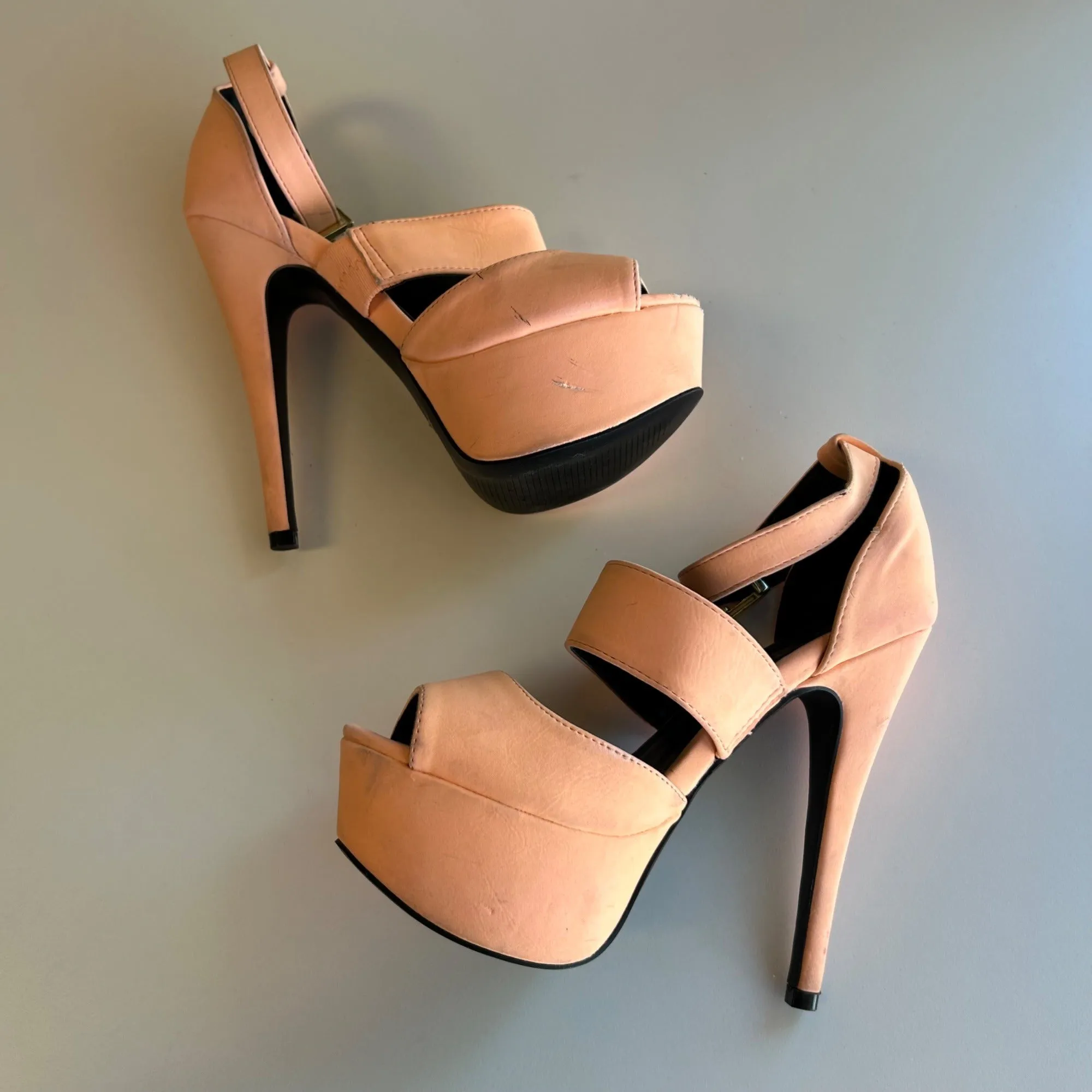 Peach Platform Open-Toe High Heels Size 6.5 With Ankle Strap & Gold Buckle