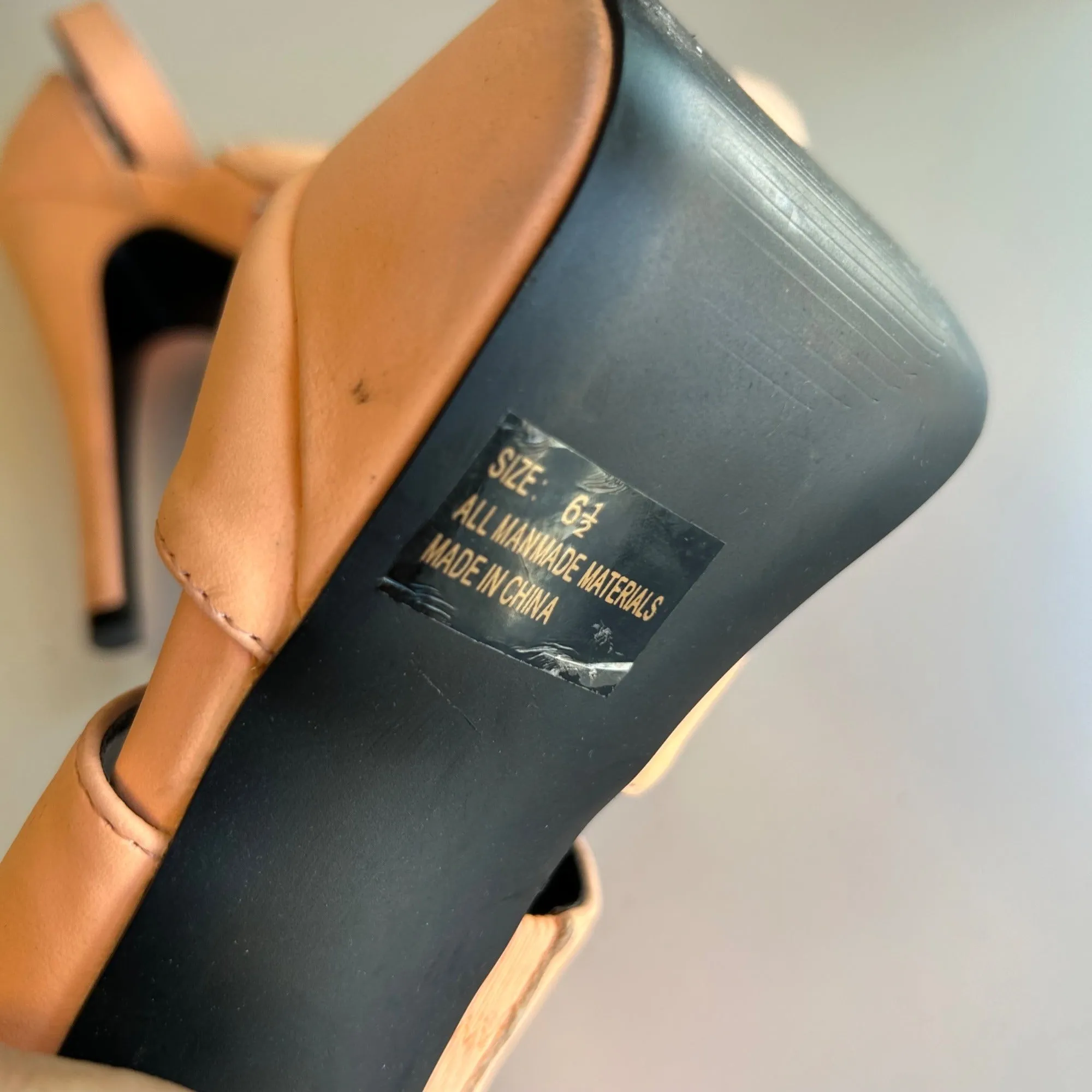 Peach Platform Open-Toe High Heels Size 6.5 With Ankle Strap & Gold Buckle